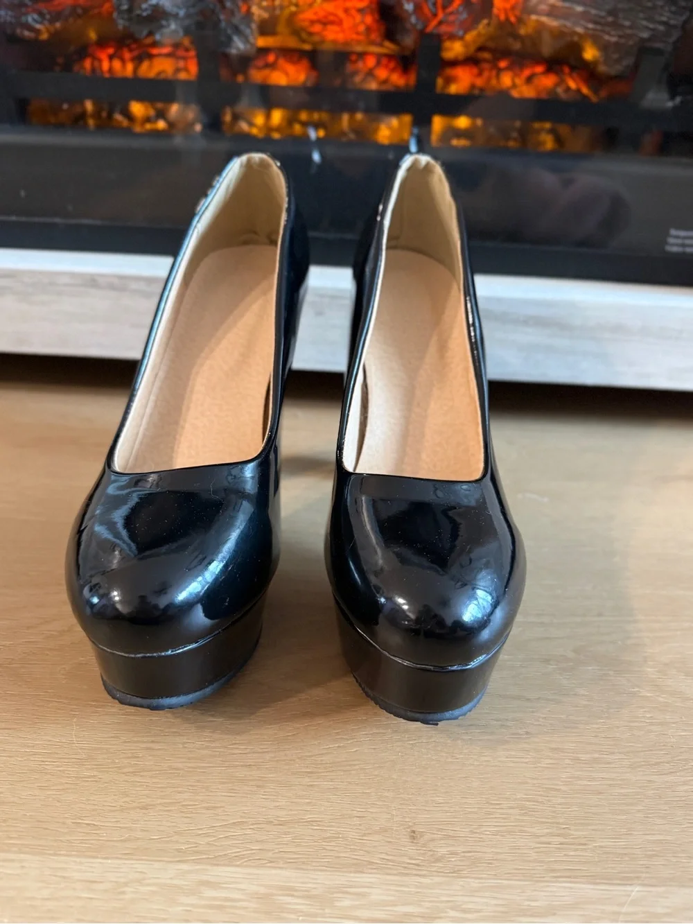 Women’s Black Platform Pumps